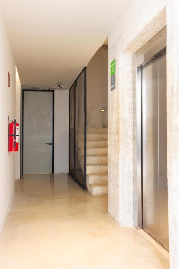 Big Studio At Kaab By The Beach With Roof Top Pool, Sauna And Jacuzzi Near Paseo Del Carmen Mall Playa del Carmen Esterno foto